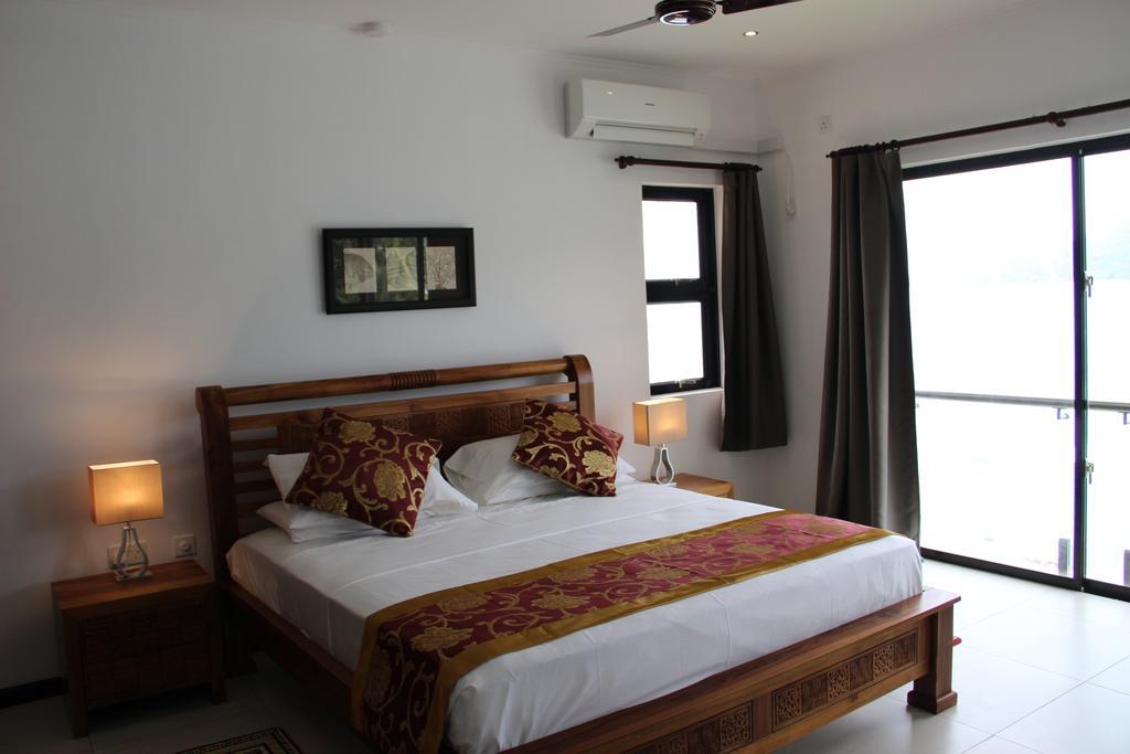 Surfers Cove Apartments Bel Ombre Buitenkant foto