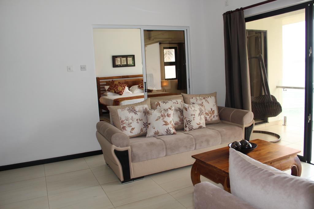 Surfers Cove Apartments Bel Ombre Buitenkant foto