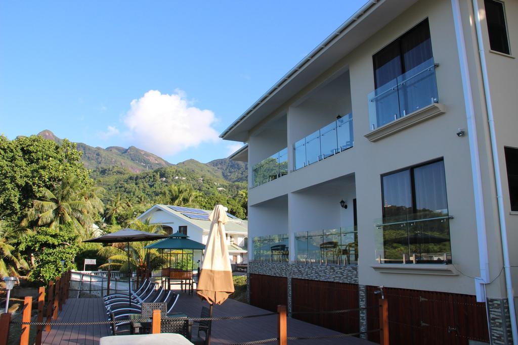 Surfers Cove Apartments Bel Ombre Buitenkant foto